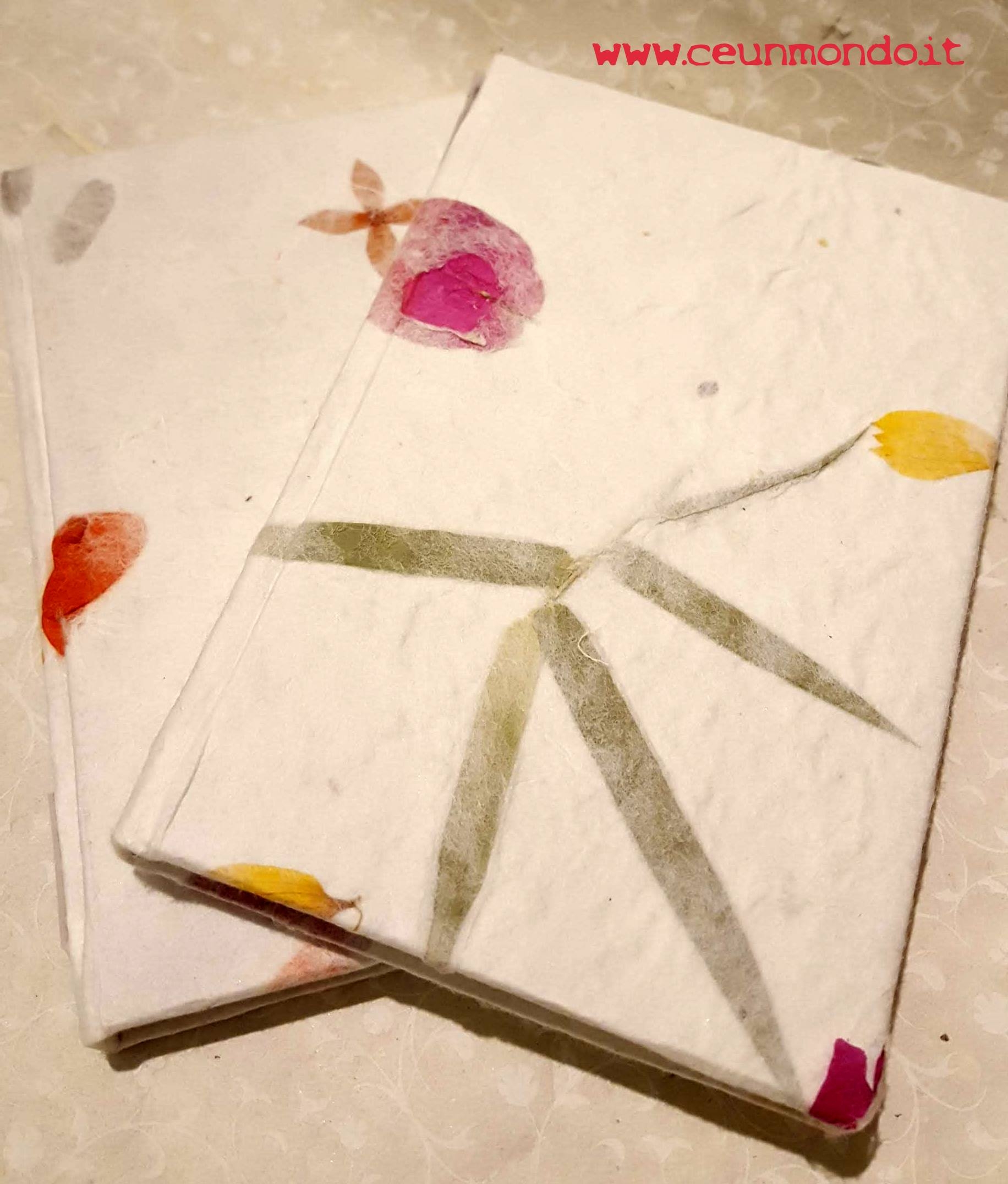 Quaderno in carta di gelso