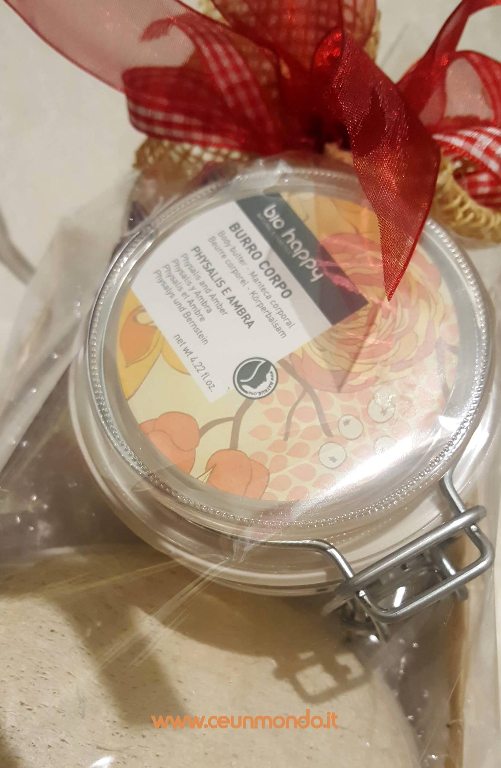 Burro corpo e spugna di luffa naturale