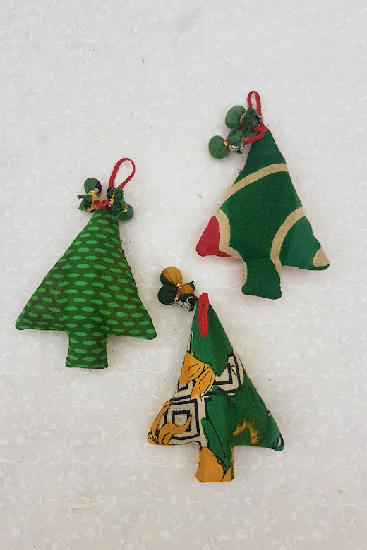 Addobbo in sari riciclato Albero di Natale