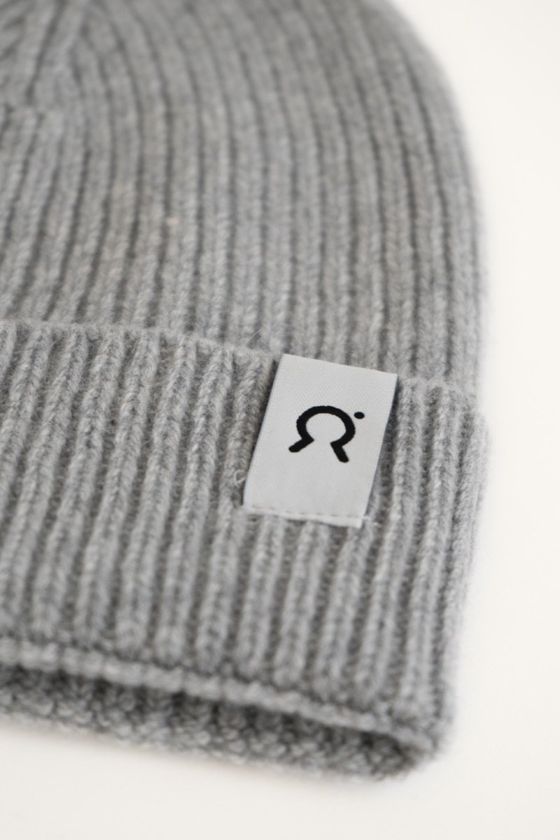 Berretto in cashmere rigenerato Marcello Grigio cenere - Rifò
