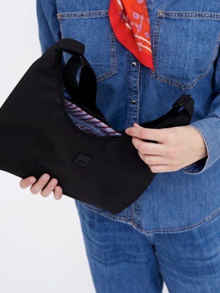 Borsa tracolla mezzaluna BICO in tessuto ecofriendly Black Lefrik