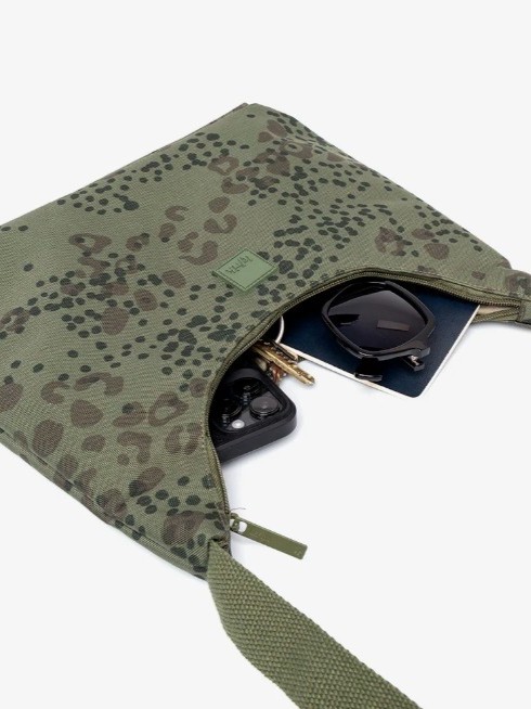 Borsa tracolla mezzaluna BICO in tessuto stampato ecofriendly Verde Lefrik