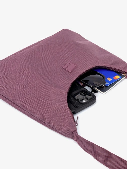 Borsa tracolla mezzaluna BICO in tessuto ecofriendly Maroon Lefrik