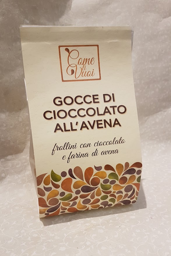 Biscotti gocce di cioccolato all'avena