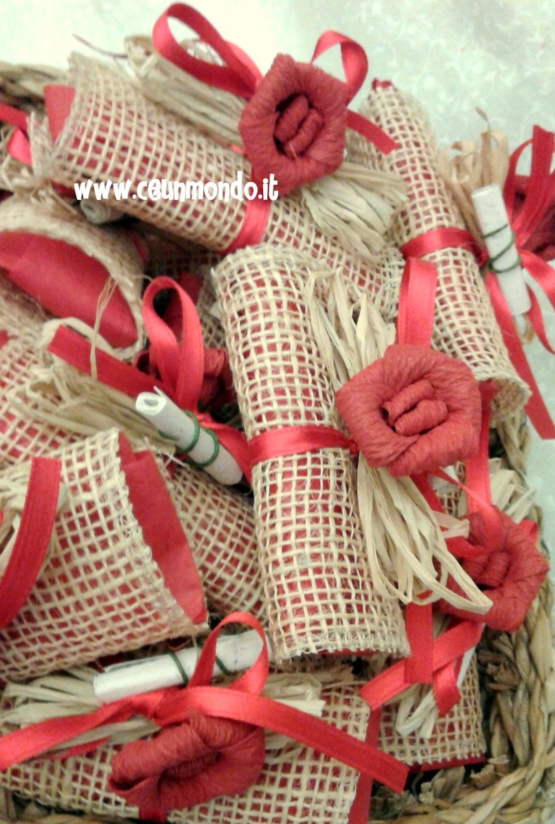 Portaconfetti a pacchetto rosso