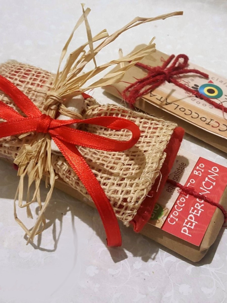 Bomboniera Cioccolato di Modica con Porta confetti a pacchetto