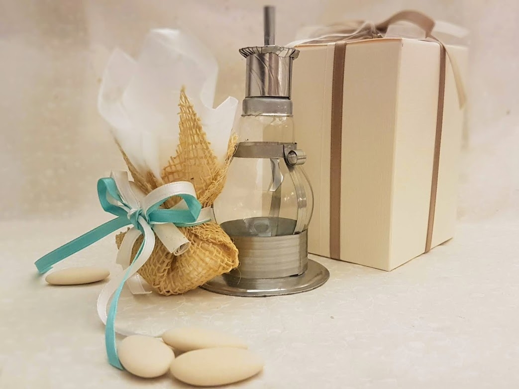 Bomboniera ecofriendly lampada ad olio con Portaconfetti in scatola