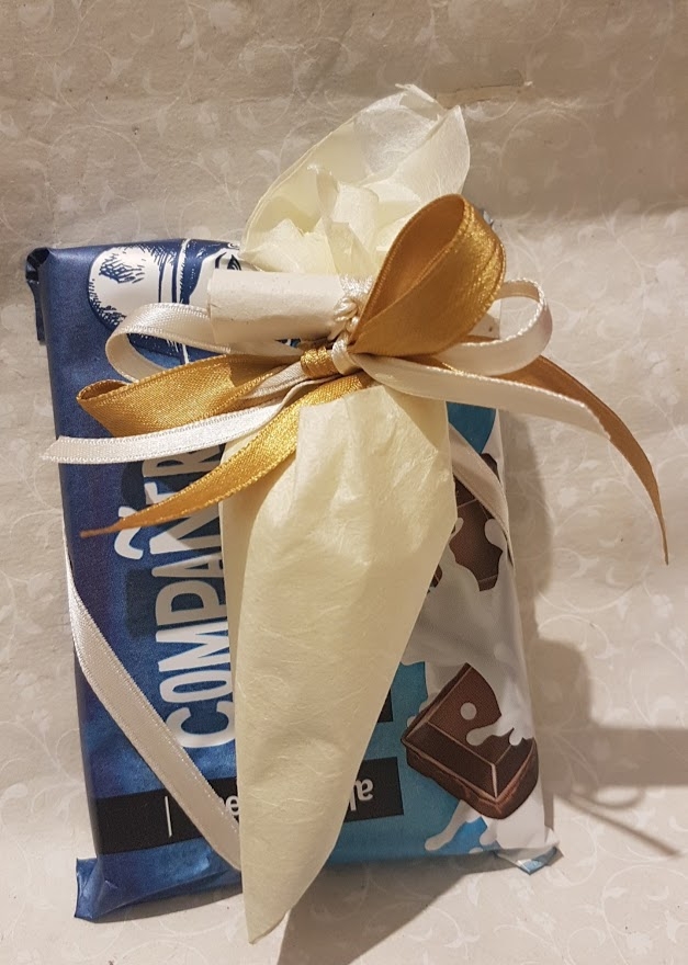 Bomboniera con tavoletta di cioccolato