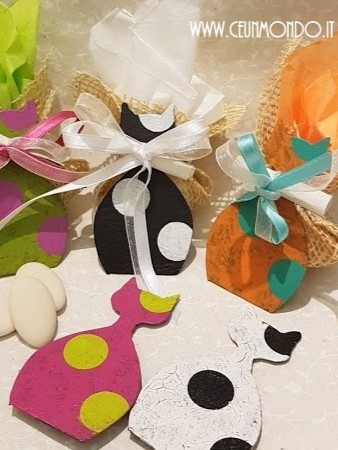 bomboniera gatto, calamita in ferro con porta confetti