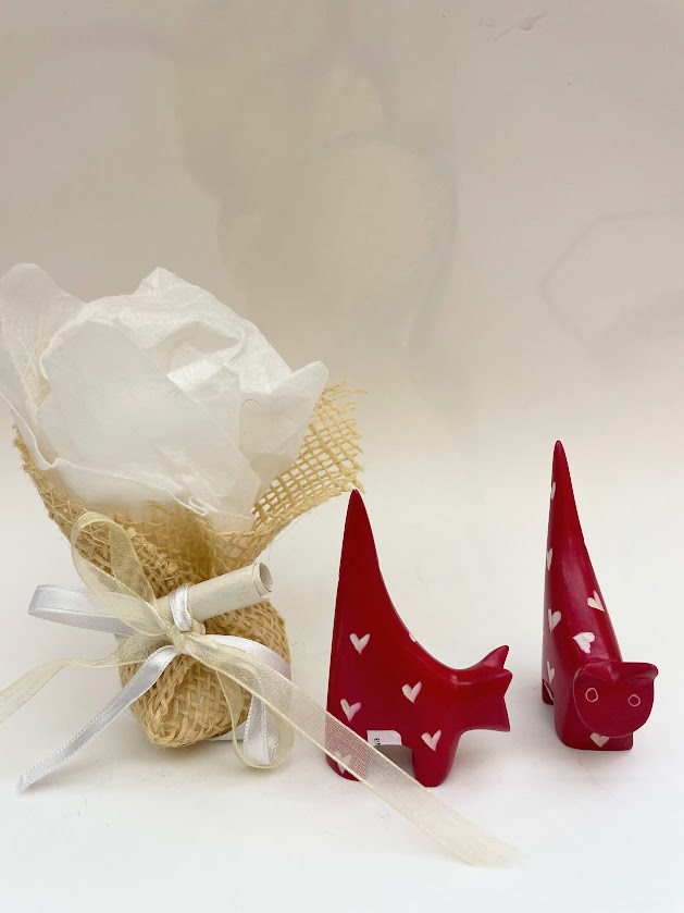 Bomboniera con gatto piccolo stilizzato rosso e porta confetti