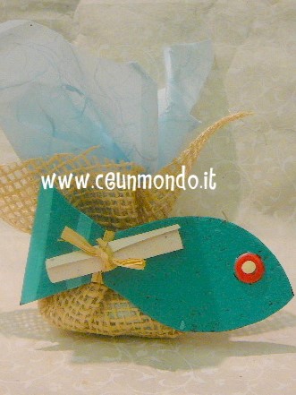 Bomboniera con calamita pesce azzurro