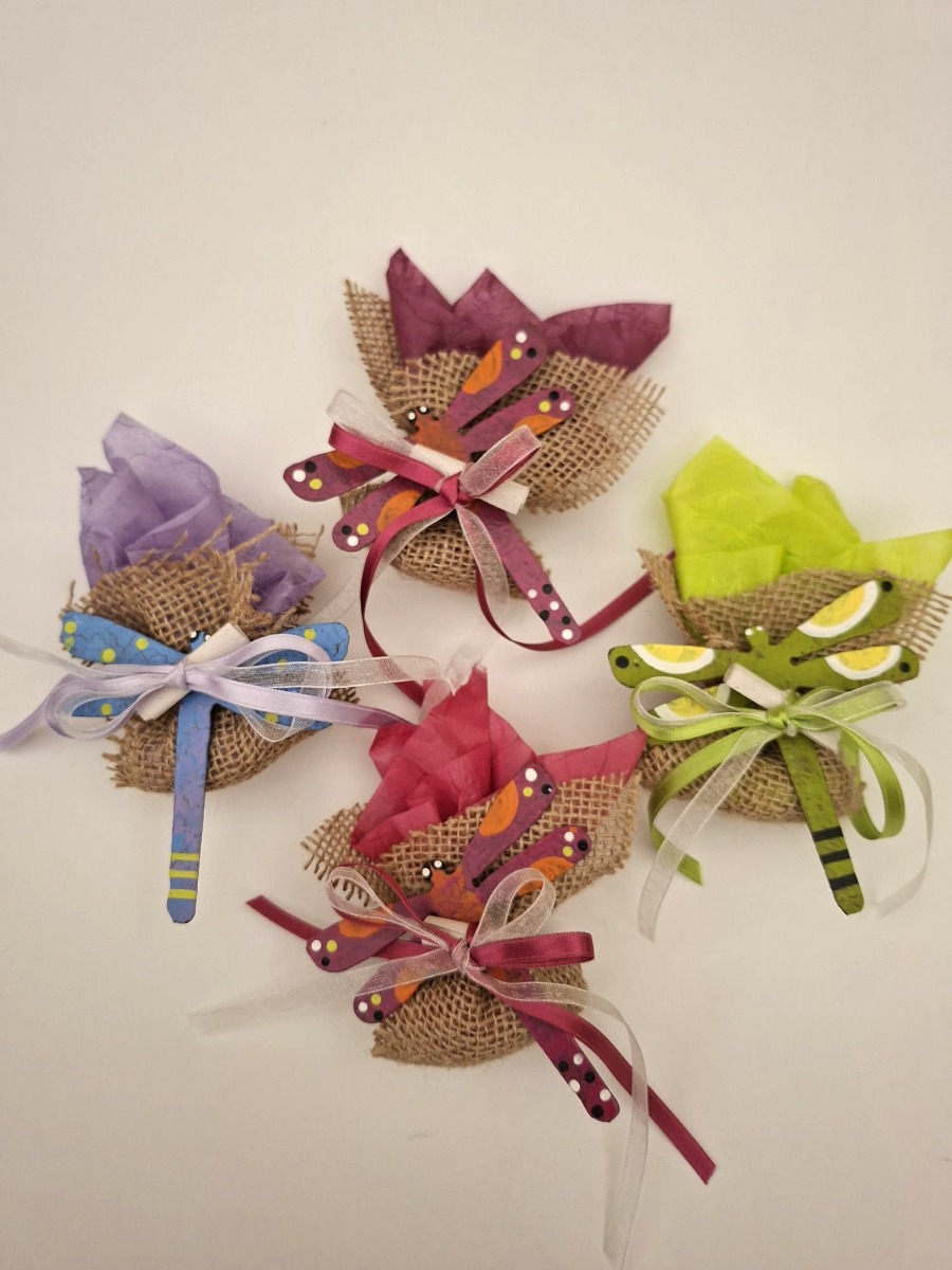 Bomboniera libellula calamita con porta confetti, equo solidale