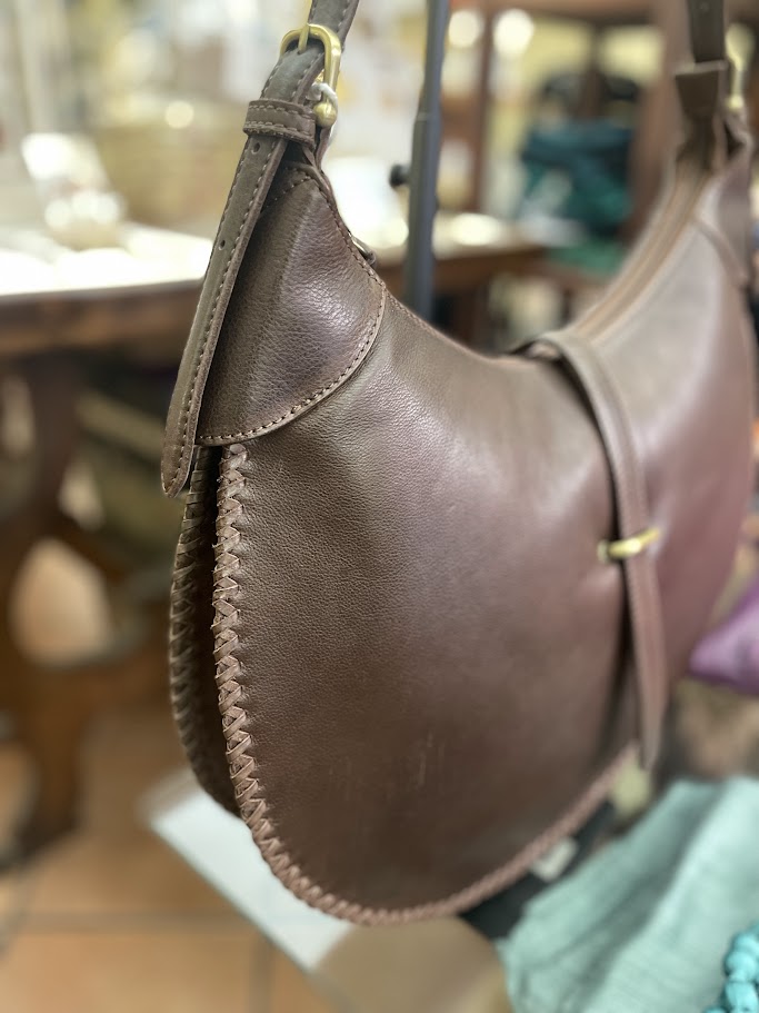 Borsa mezzaluna in pelle marrone Dundee