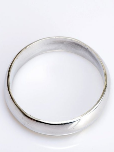 Bracciale argentato in alluminio riciclato BOMBATO