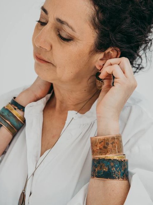 Bracciale di rame ossidato liscio grande, Hoiko