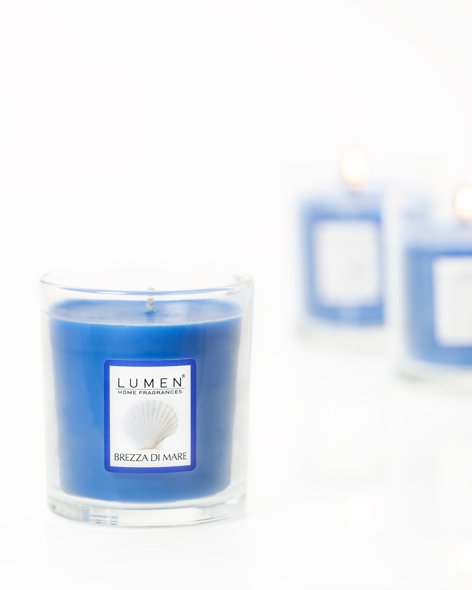 Candela vegetale profuma ambienti fragranza BREZZA MARINA in vasetto di vetro - LUMEN