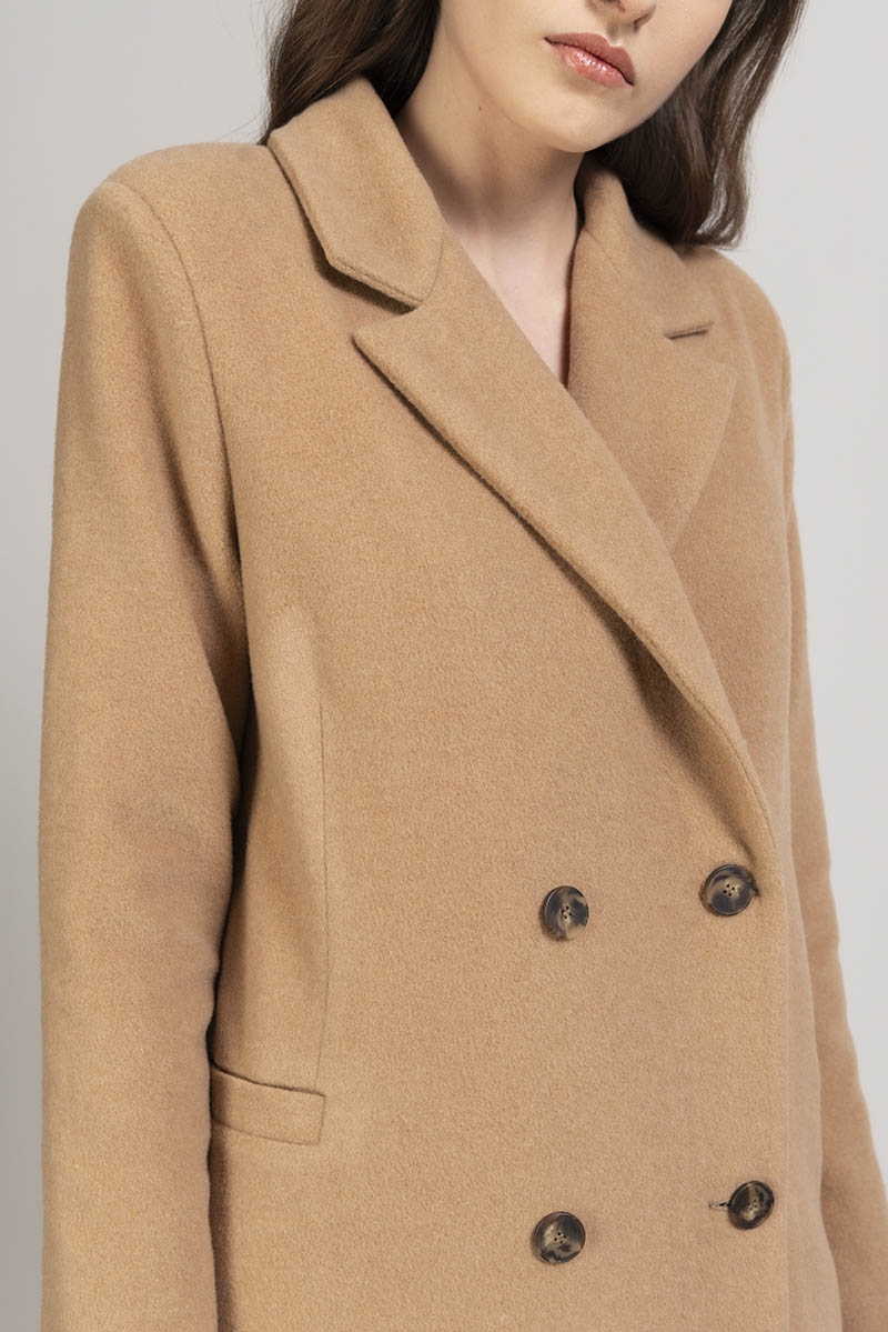 Cappotto doppiopetto classico Acerola in Cammello - Quid