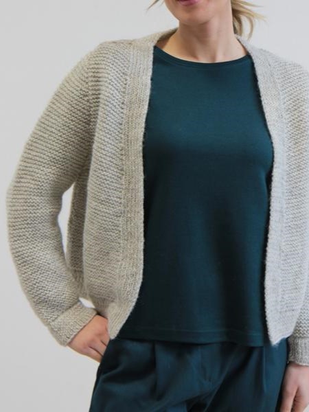 Cardigan donna in lana fatto a mano Agata Ghiaccio