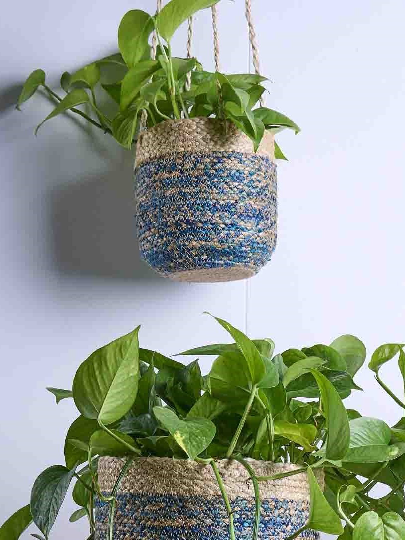 Porta vaso da interno cesto da appendere in juta.