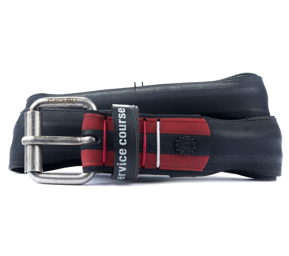 Cintura in copertone riciclato nero e rosso Cycled