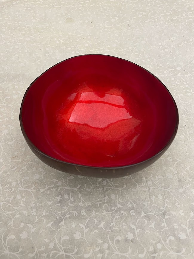 Ciotola in cocco laccata rosso lampone