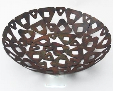 Ciotola media in ferro decorata Triangoli