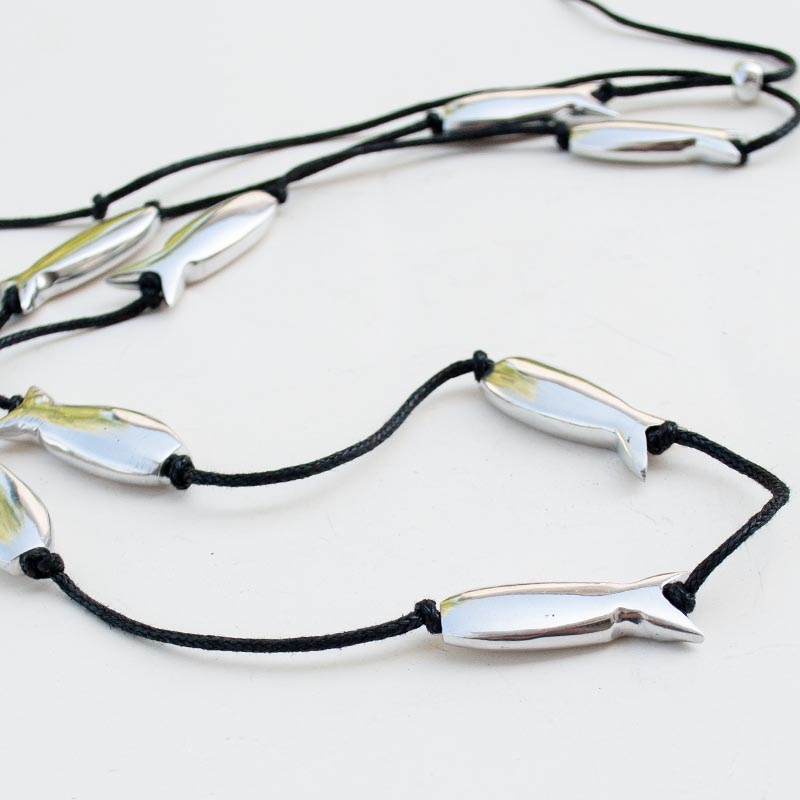 Collana pesci in alluminio lunga