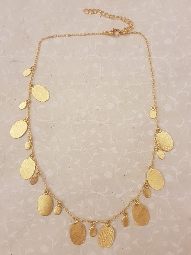 Collana catenina in ottone dorata con pendagli ovali zigrinati - On Earth