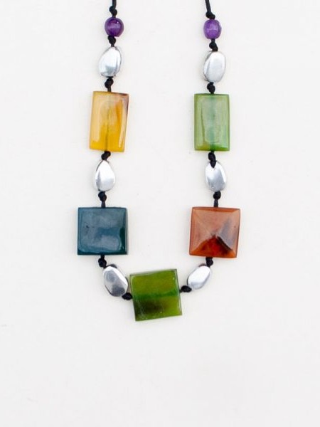 Collana pepite in alluminio riciclato e corno colorato