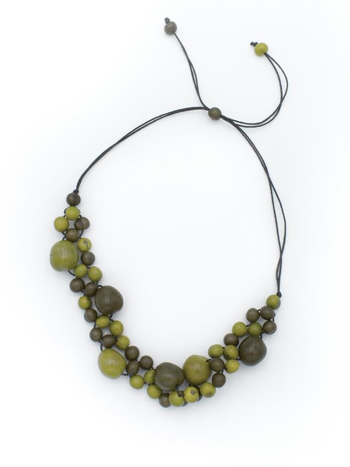 Collana con perle di acai e chicon Tamarillo Verde foresta