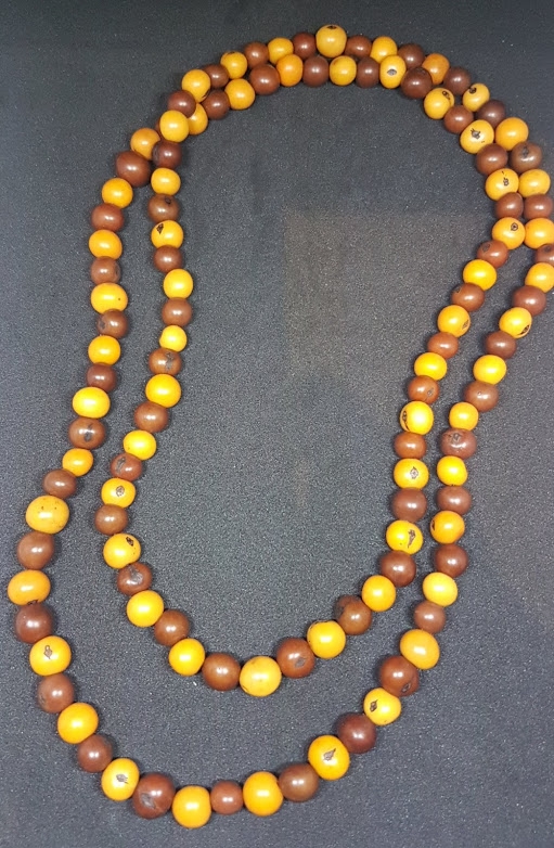 Collana lunga di perle di semi di acai Albicocca marrone