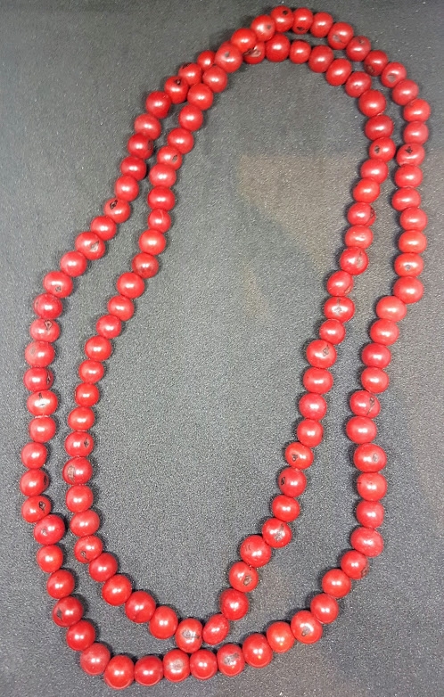 Collana lunga di perle di semi di acai Rossa