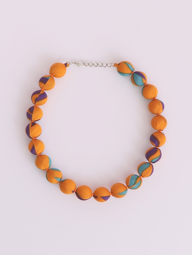 Collana girocollo in Sari