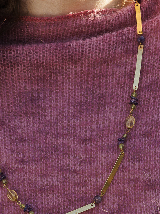 Collana lunga con pietre ametista avventurina citrino Orissa.
