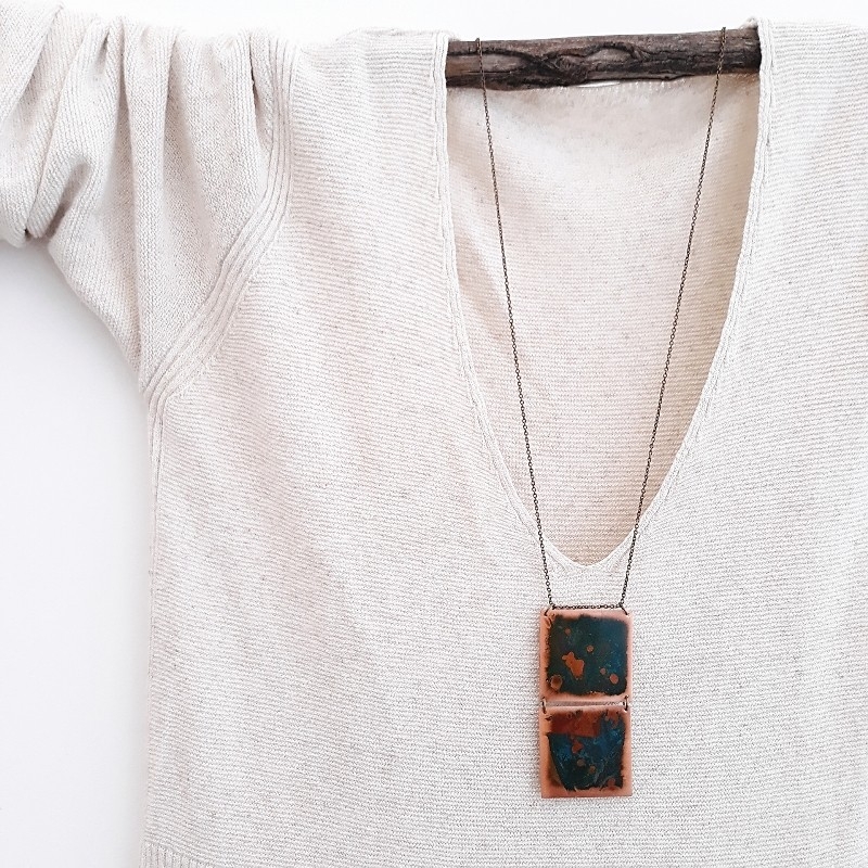 Collana lunga design 2 quadrati in rame ossidato - Hoiko