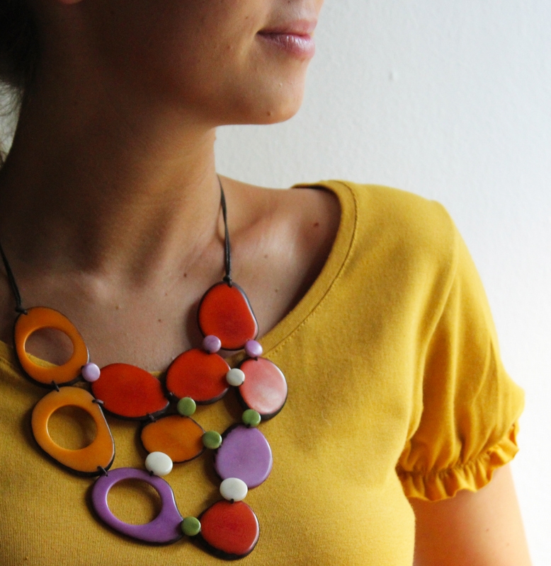 Collana di semi di tagua intagliata  Sinfonia Arancio