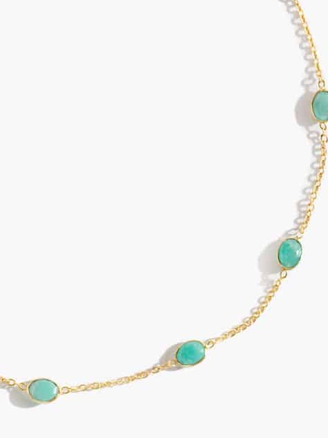 Collana pietre verdi ovali di onice placcata oro, Neith Mandum