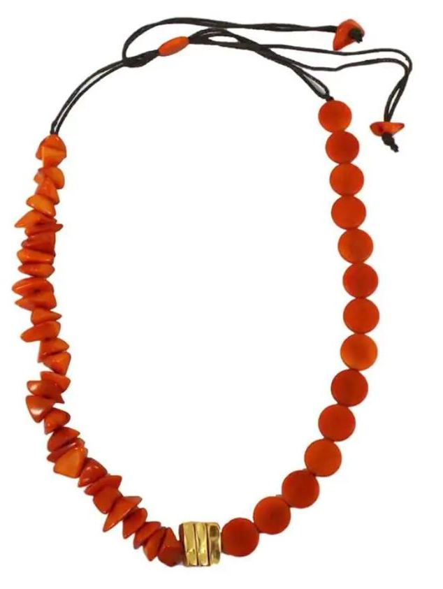 Collana in pezzetti di tagua mandarino