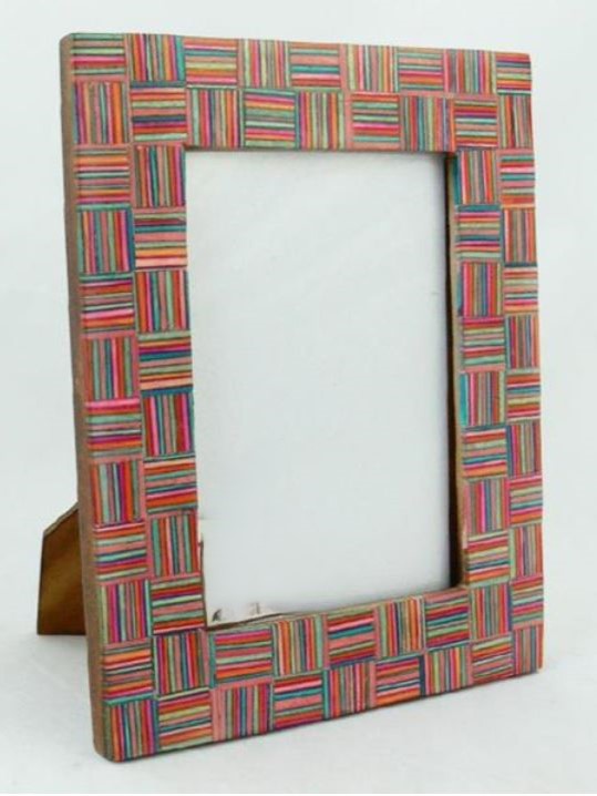Cornice portafoto in legno righe multicolore rosso