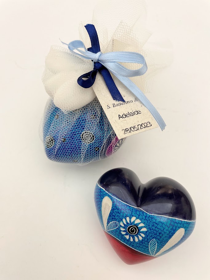 Bomboniera cuore medio in tulle con confetti