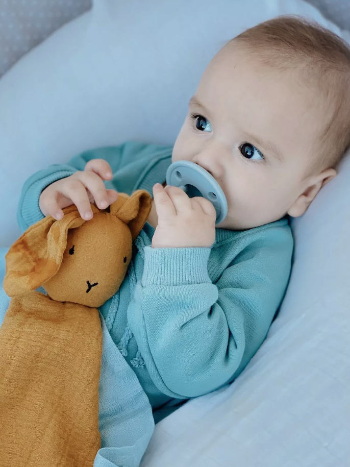 Doudou per neonati in cotone Bio Coniglietto giallo ocra