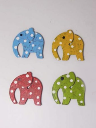 Calamita elefante in ferro riciclato dipinto a mano. Equo solidale.