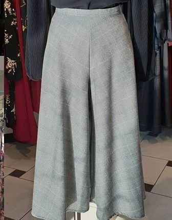 Gonna pantalone in lana