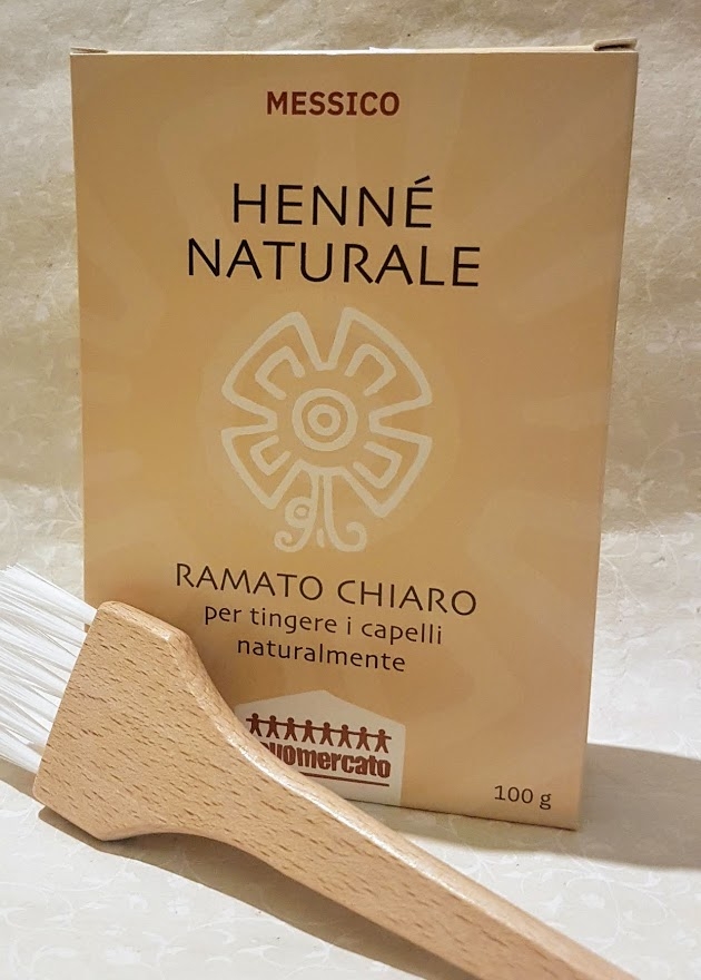 Hennè ramato chiaro per tingere i capelli naturalmente