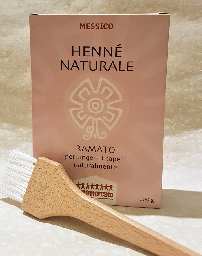 Hennè ramato naturale per tingere i capelli naturalmente