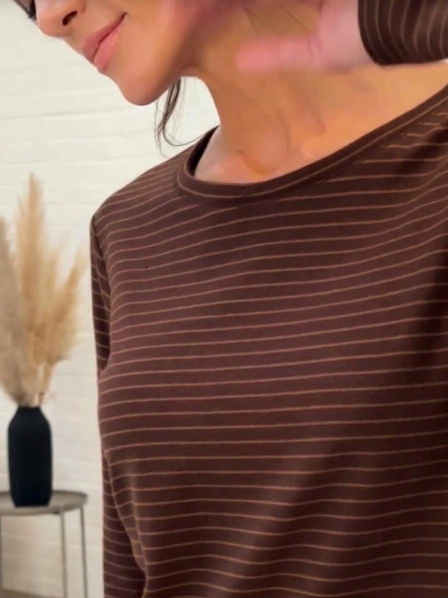 Maglia donna righe Castagna (vale per il modello) il colore esatto è quello della foto delle maniche annodate