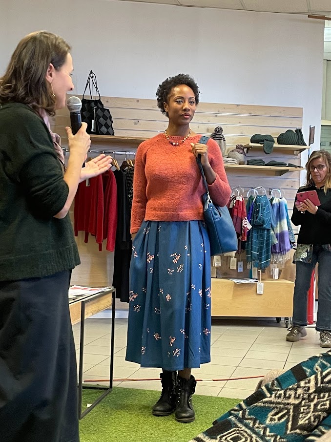 Maglione in lana Rosso corallo fatto a mano Gemma