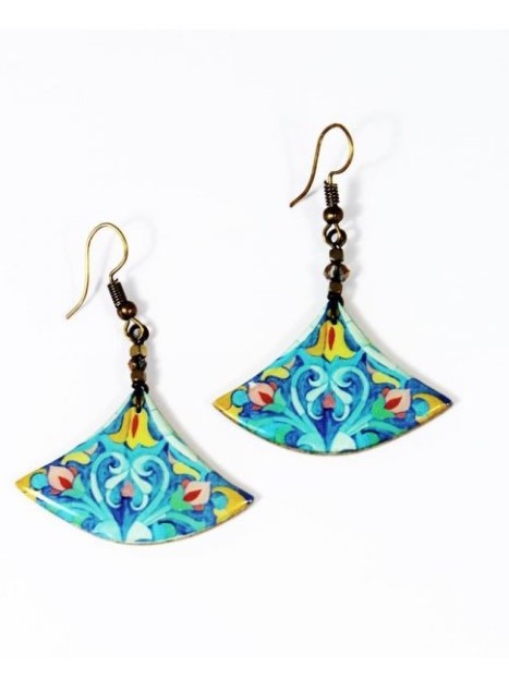 Orecchini in ceramica a ventaglio Nahid azzurro verde e giallo. Equo solidali Papital.