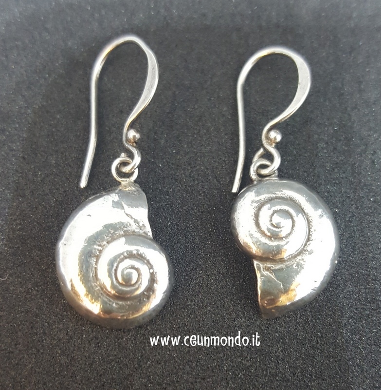 Orecchini pendenti con conchiglia in Argento 25mm