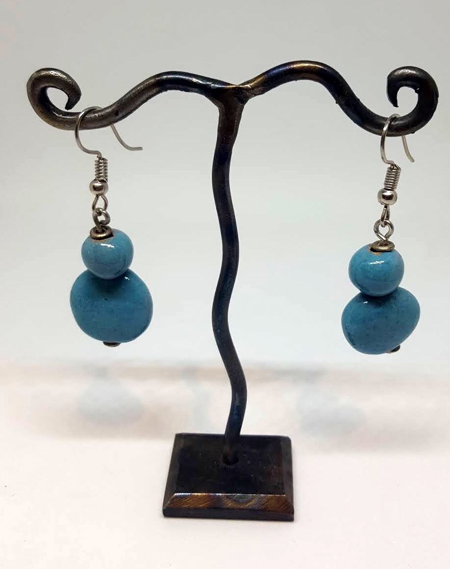 Orecchini pendenti in ceramica celeste